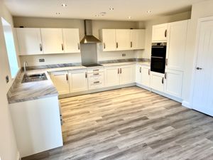 Photo 18- click for photo gallery